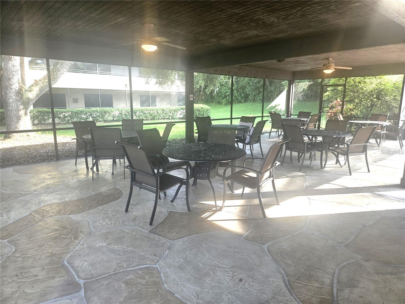 THE TOWERS AT CARROLLWOOD VILL - Residential