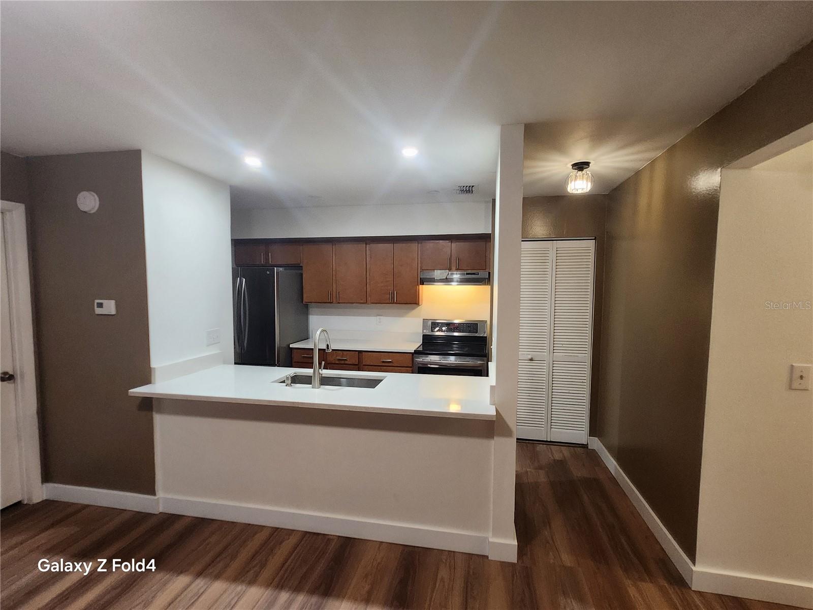 13608 S VILLAGE DRIVE 6204