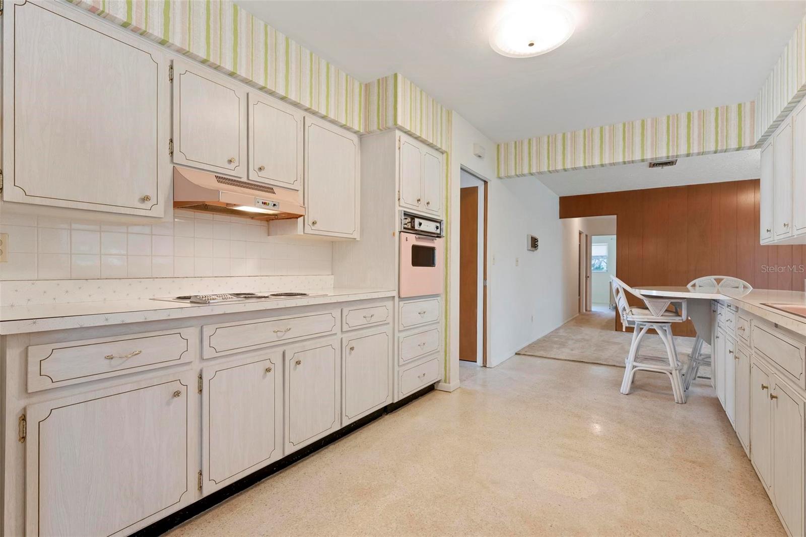 SOUTH GATE - Residential