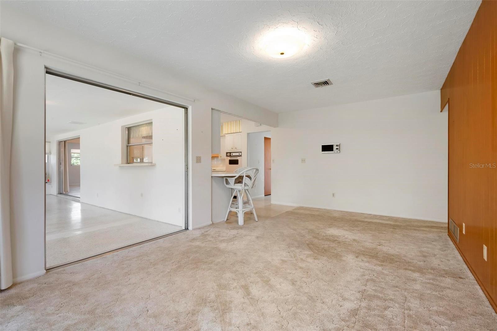 SOUTH GATE - Residential