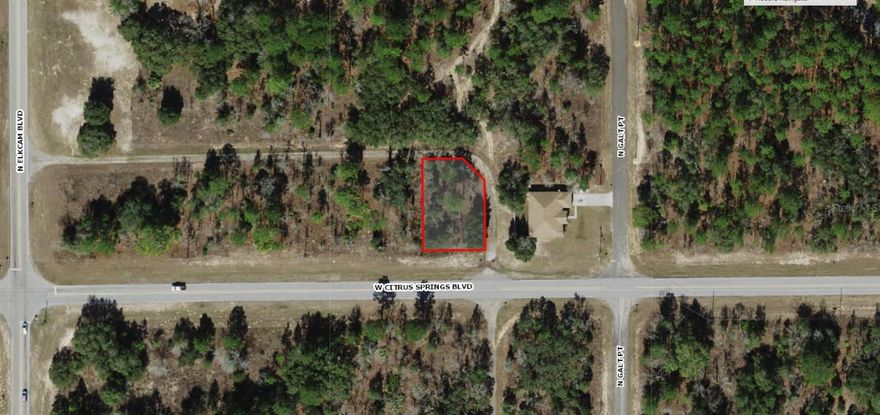Excellent value in Citrus Springs! This low-slope, builder-ready lot offers city water and electric availability and is not located in a flood zone—ideal for a smooth build process. Great opportunity for builders or end users. No assignment of contracts will be accepted.