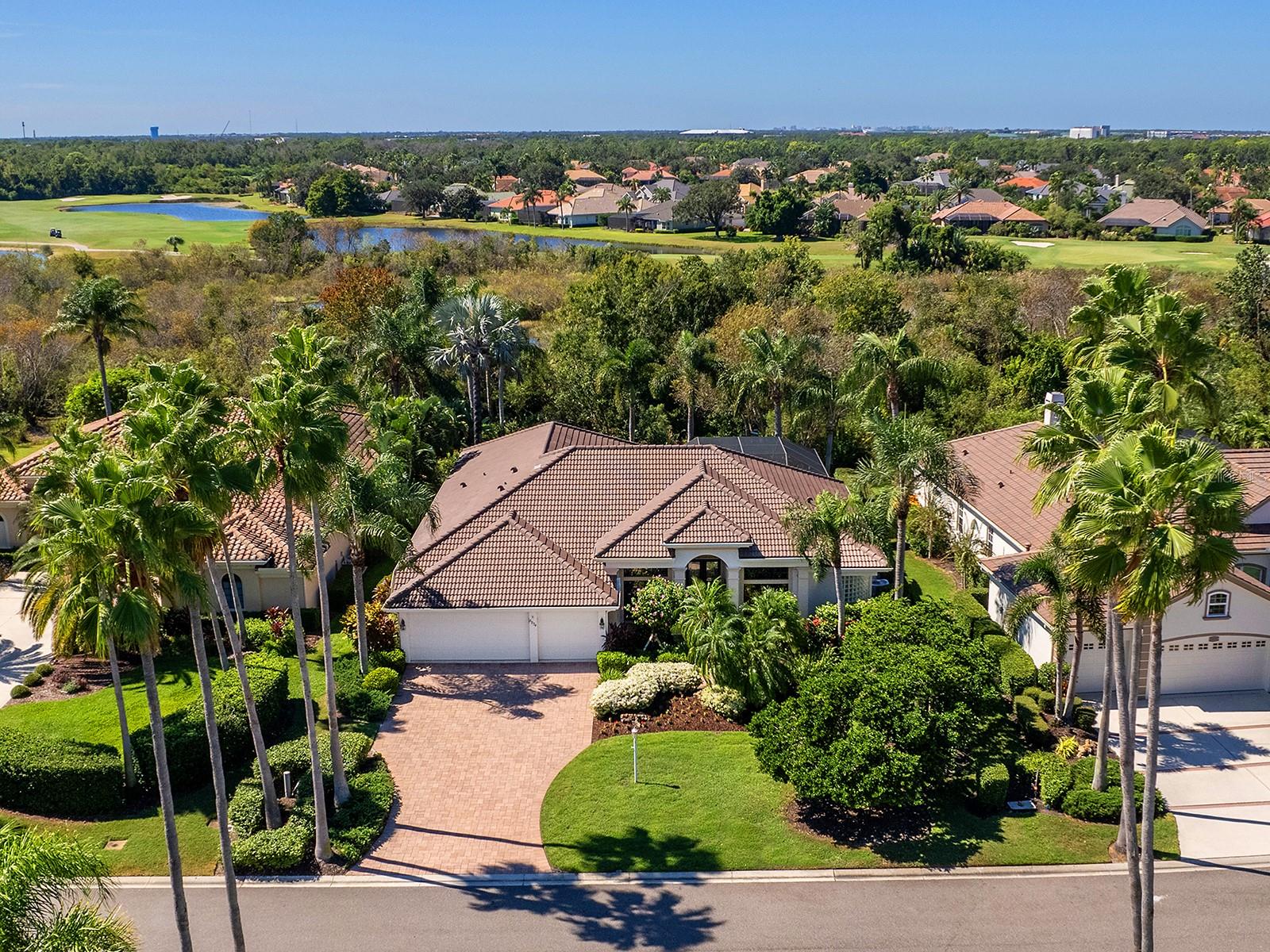 LAKEWOOD RANCH COUNTRY CLUB - Residential
