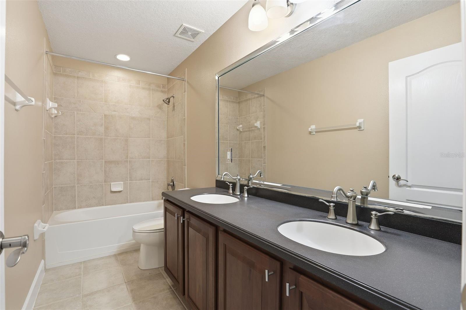 STONEYBROOK HILLS UNIT 1 - Residential