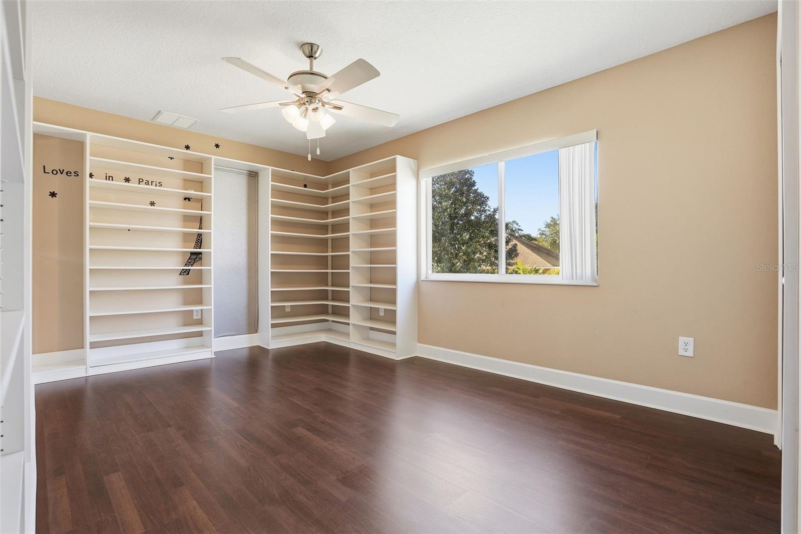 STONEYBROOK HILLS UNIT 1 - Residential