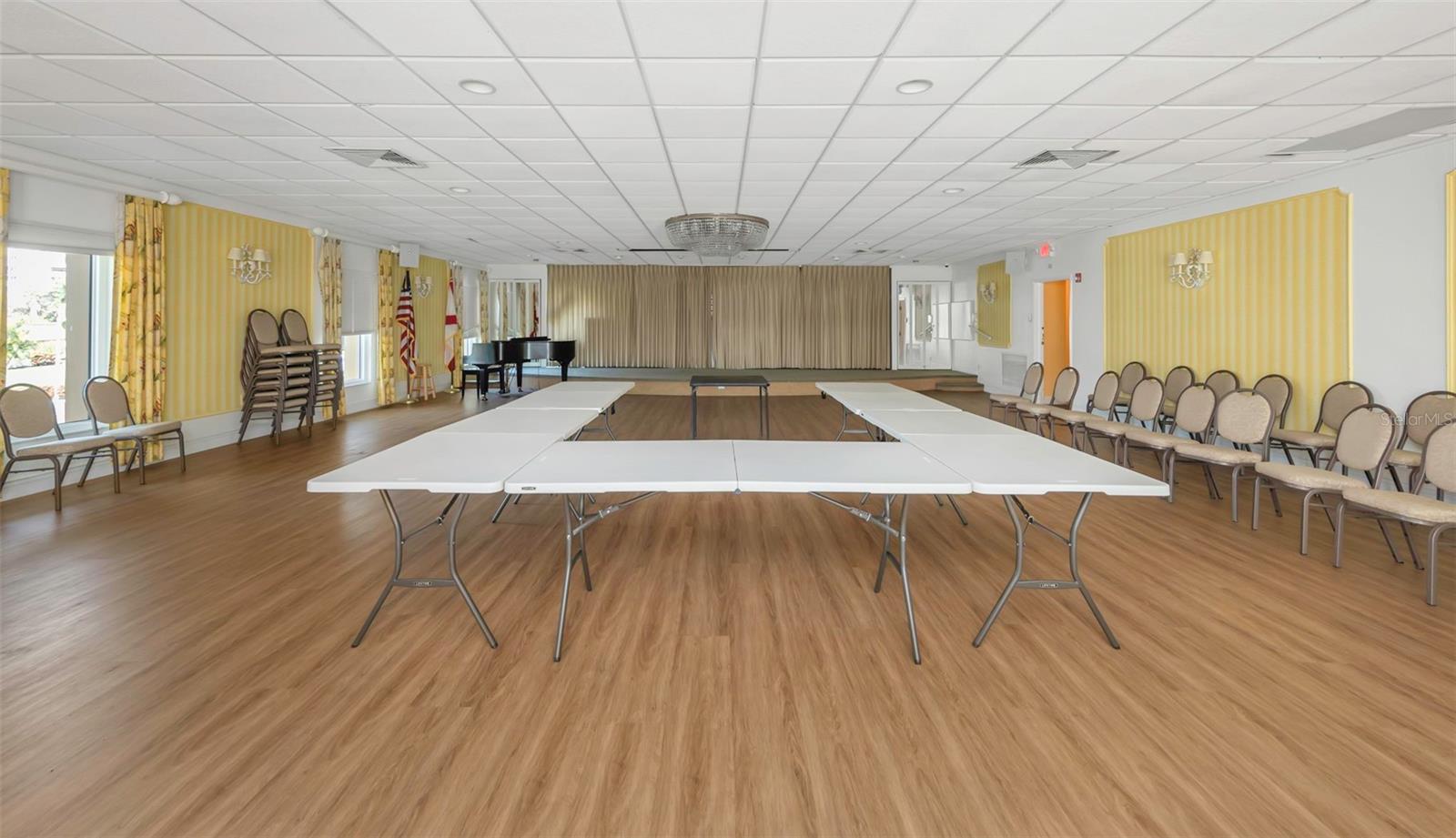 BAYWAY ISLES POINT BRITTANY ONE - Residential