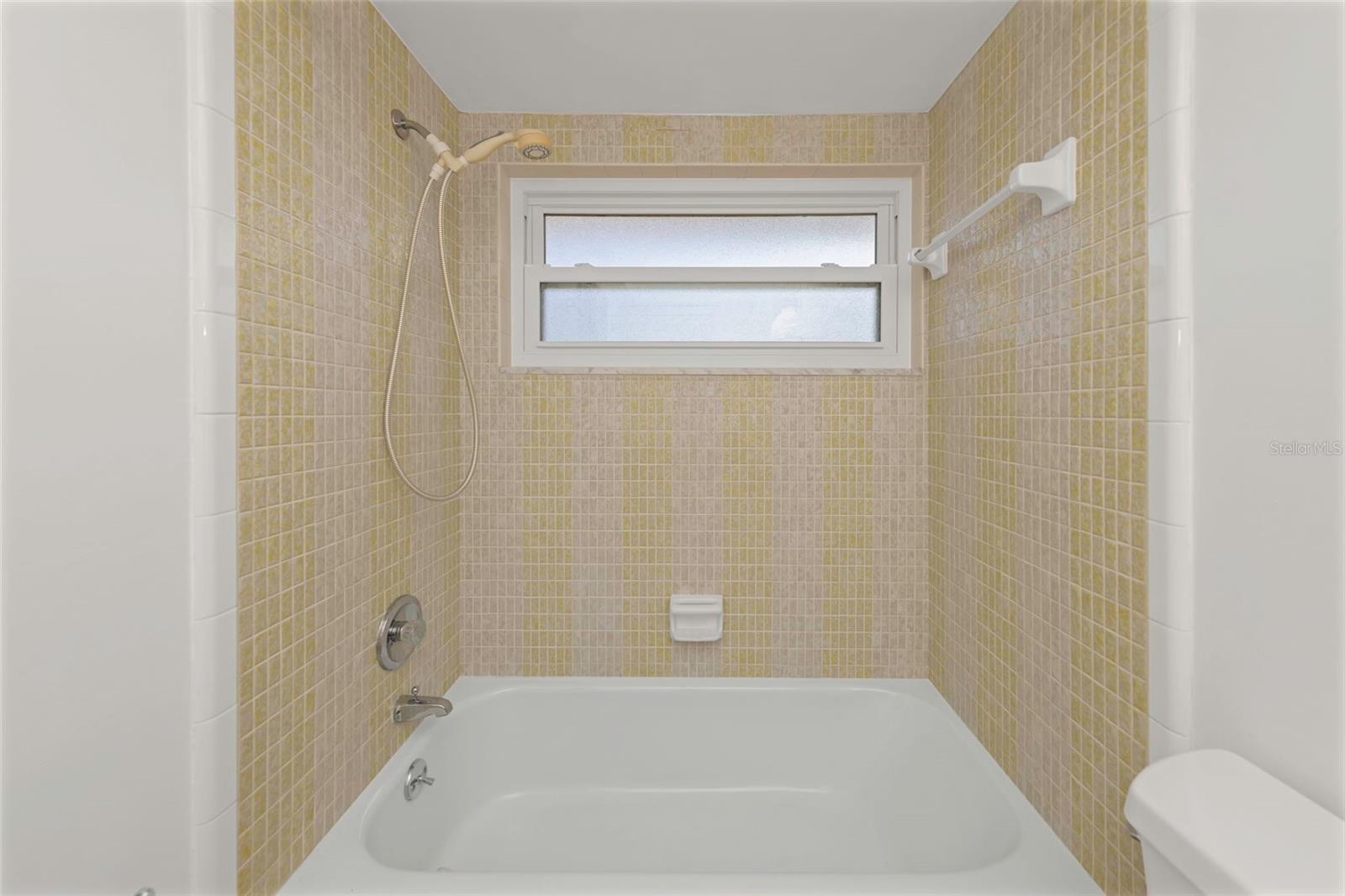 BAYWAY ISLES POINT BRITTANY ONE - Residential