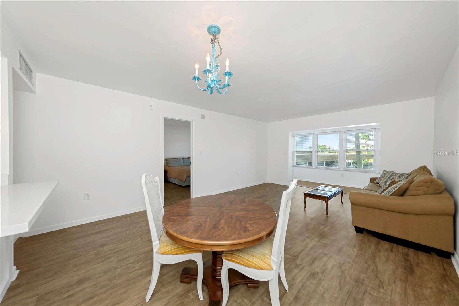 BAYWAY ISLES POINT BRITTANY ONE - Residential