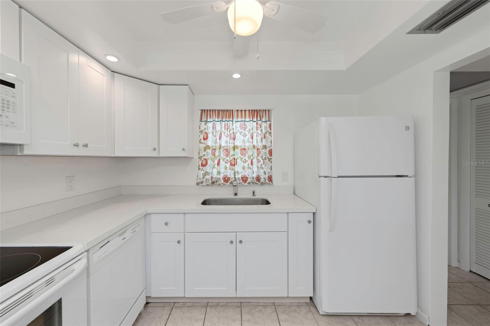 BAYWAY ISLES POINT BRITTANY ONE - Residential