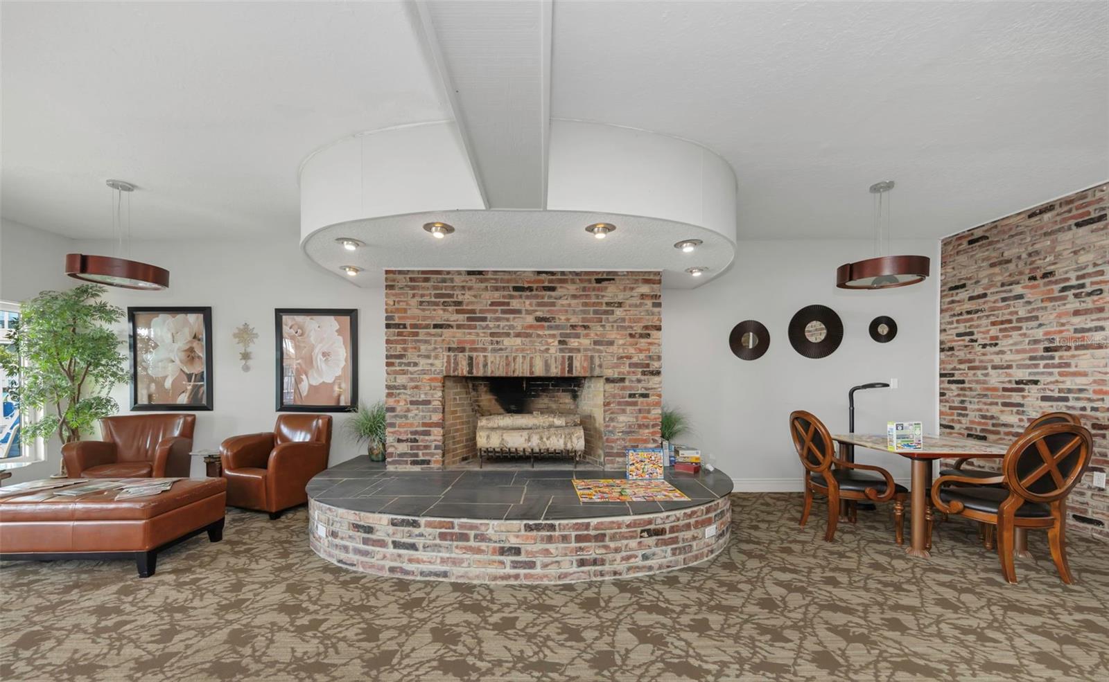 BAYWAY ISLES POINT BRITTANY ONE - Residential