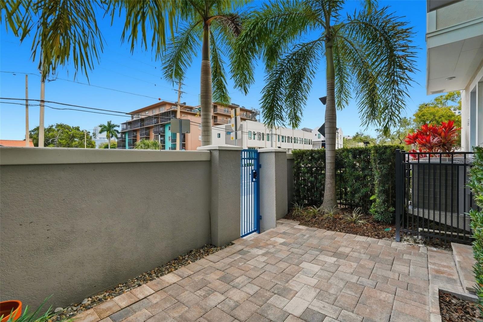 BURLINGTON TWNHMS REP - Residential