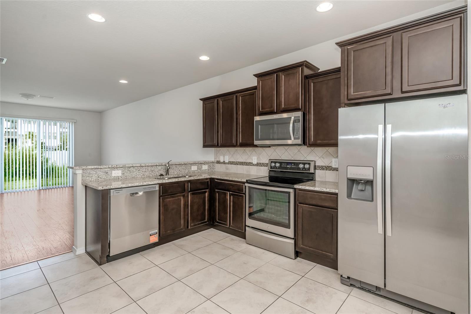 4714 WHITE SANDERLING COURT