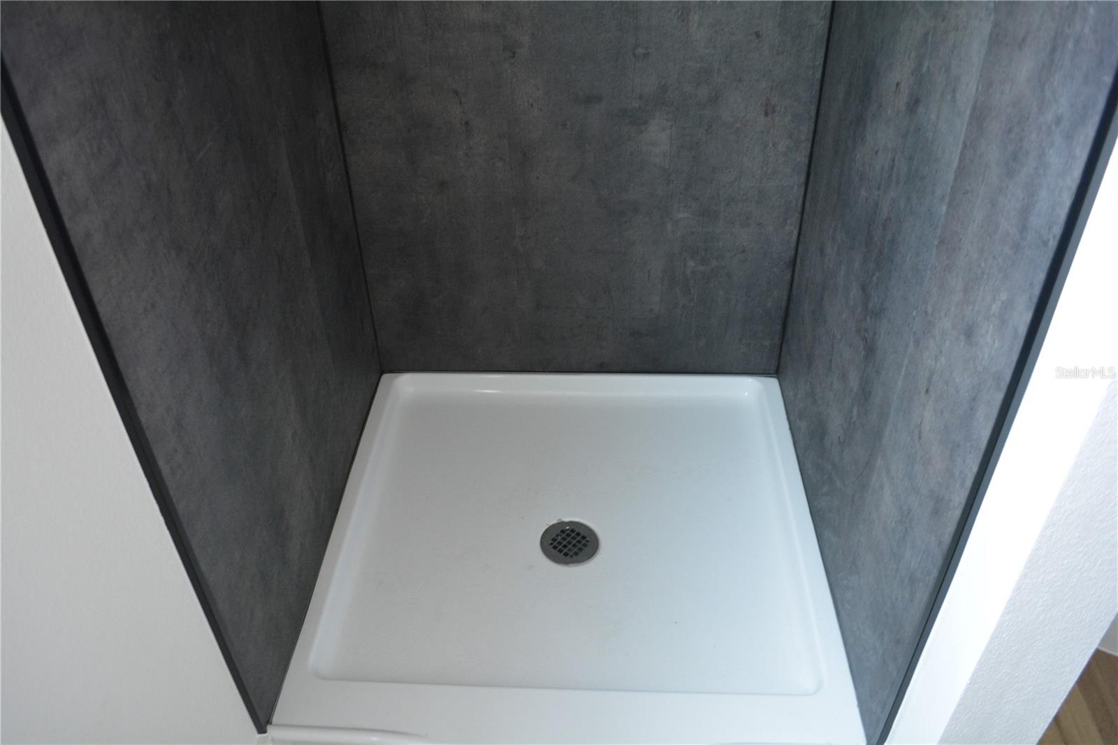 MILTON SQUARE - Residential