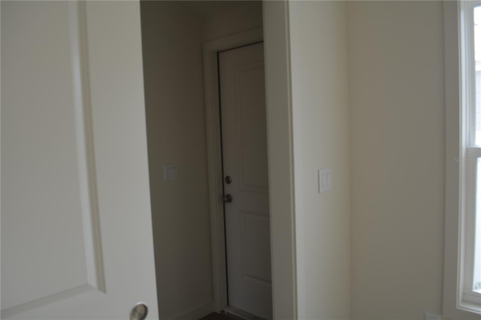 MILTON SQUARE - Residential