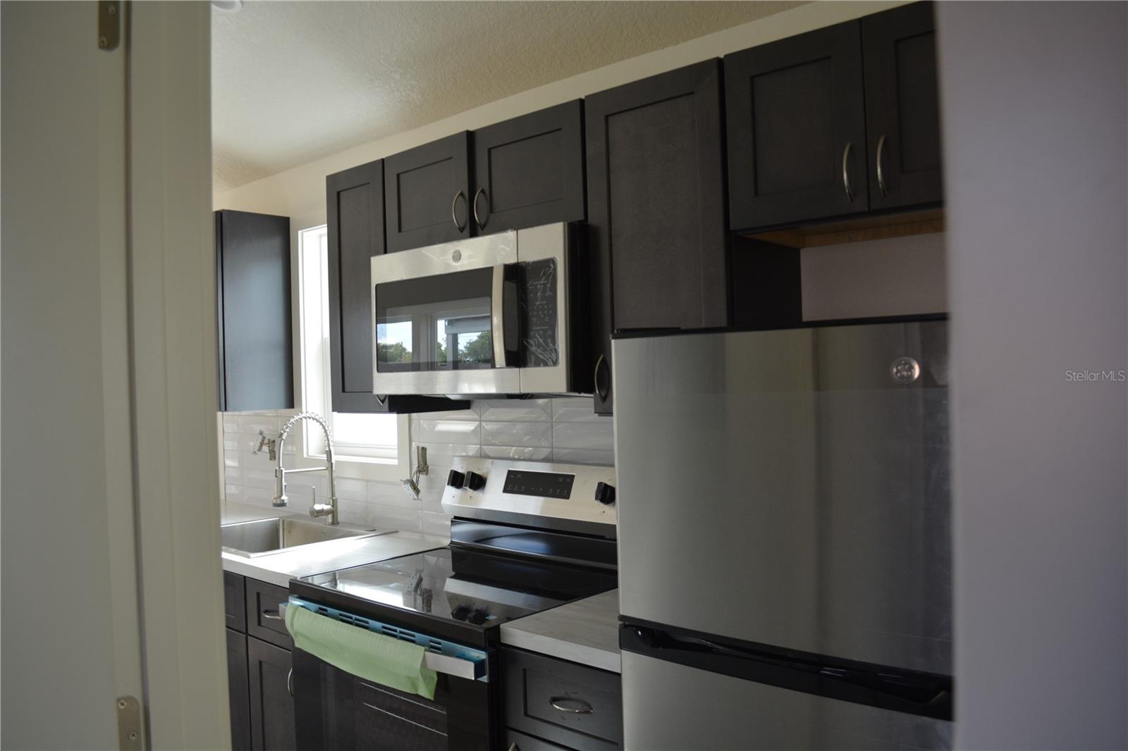 MILTON SQUARE - Residential