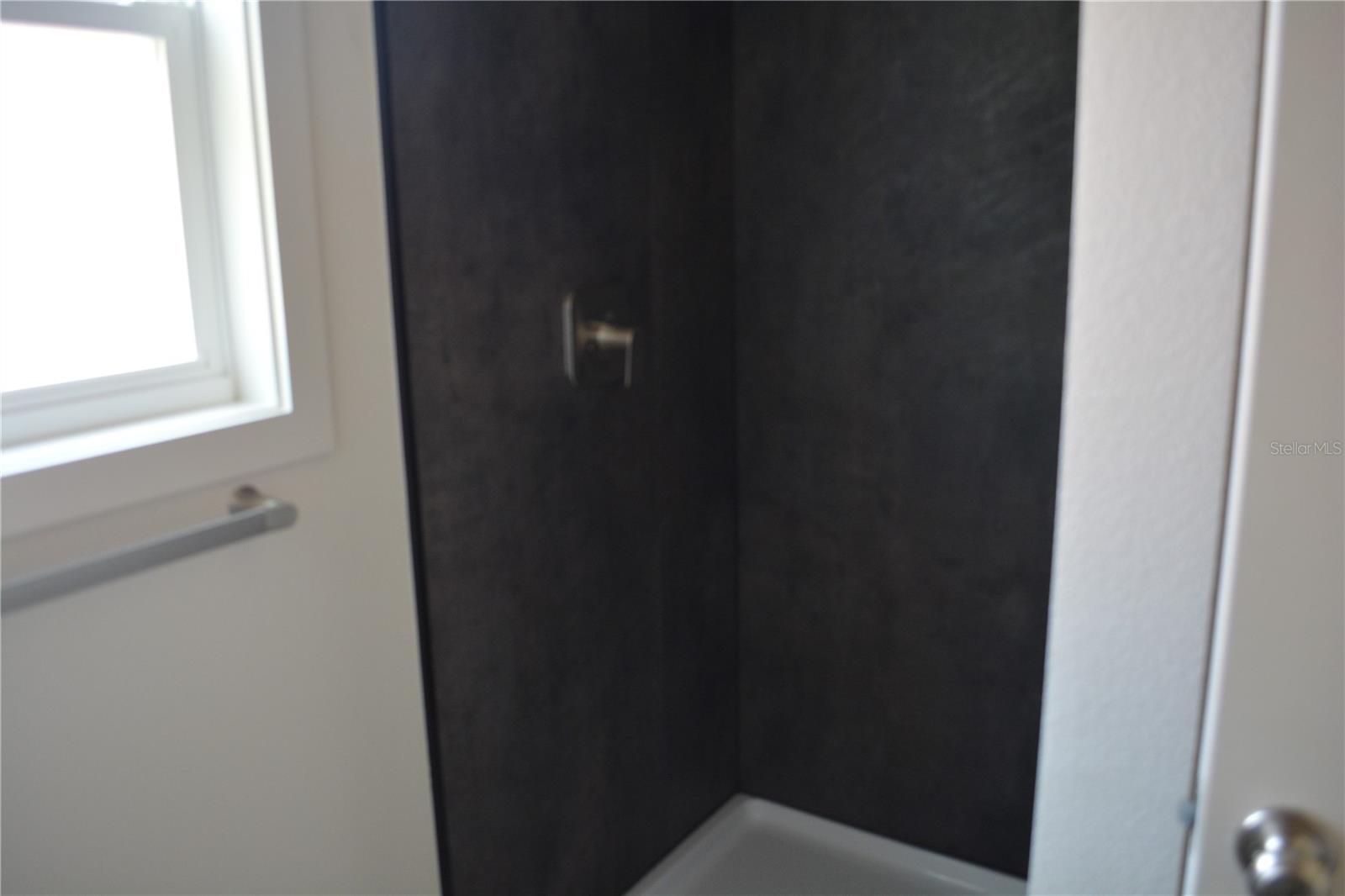 MILTON SQUARE - Residential