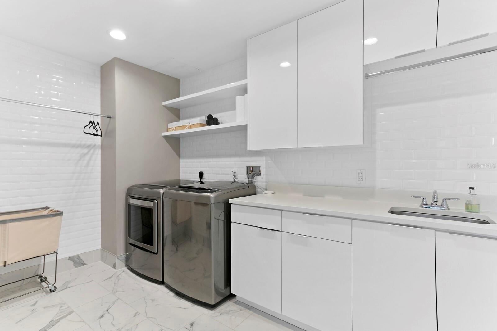 BLISS CONDO - Residential