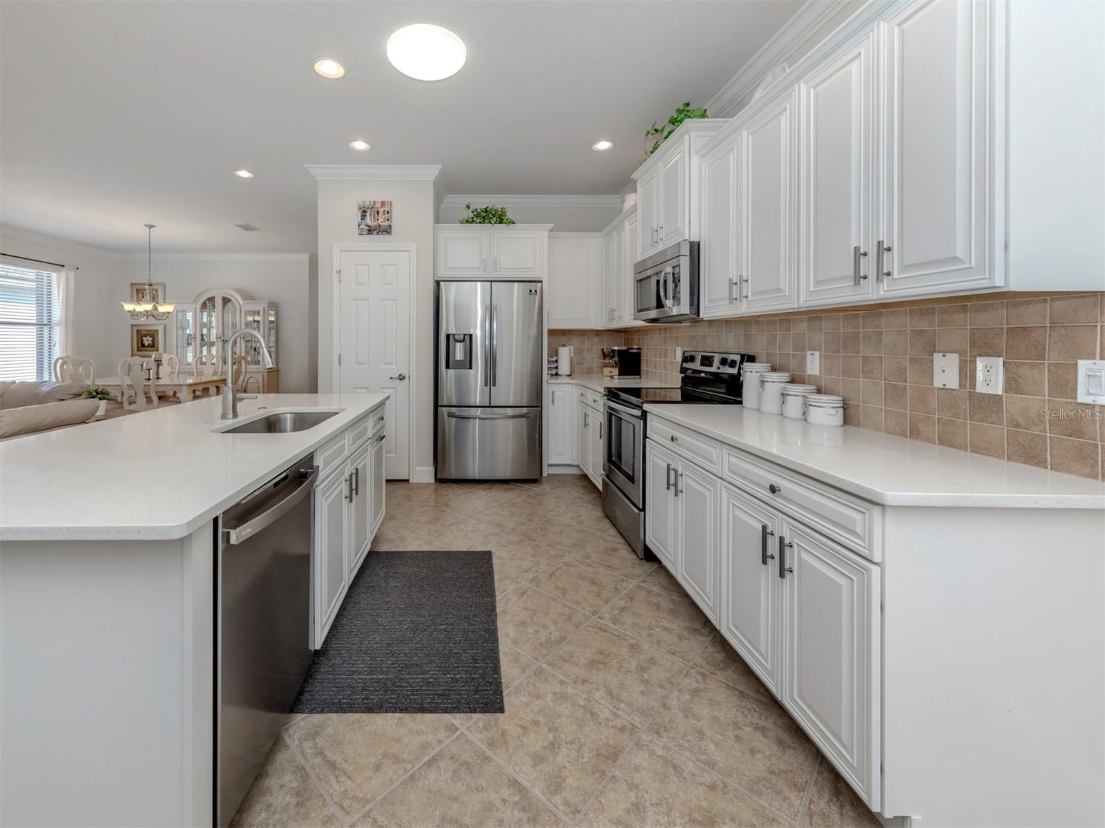 VENETIAN FALLS PH 3 - Residential