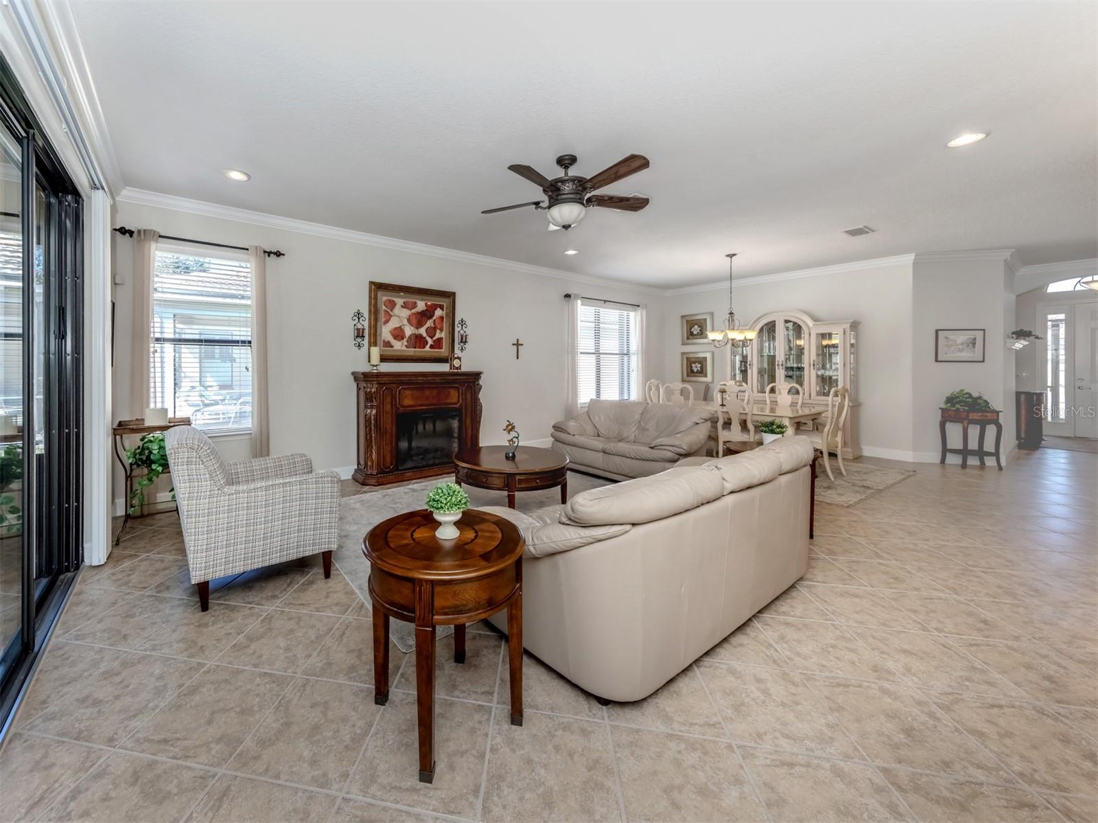 VENETIAN FALLS PH 3 - Residential