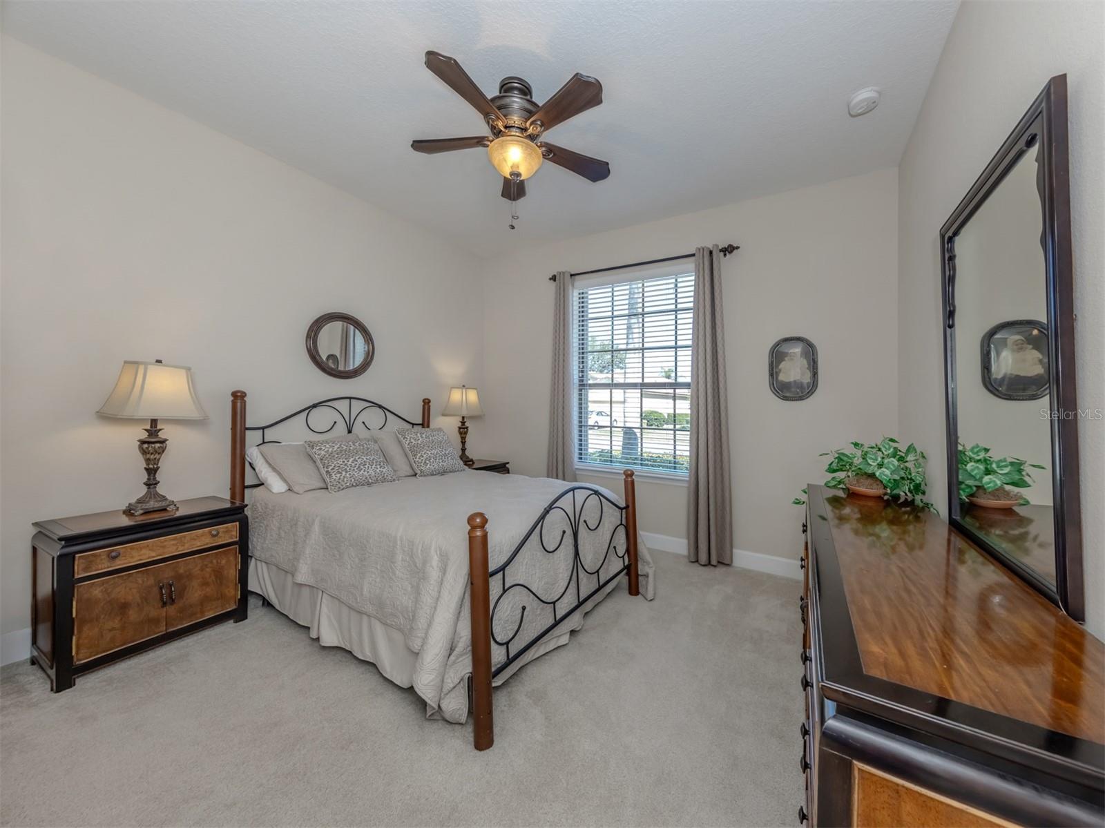 VENETIAN FALLS PH 3 - Residential