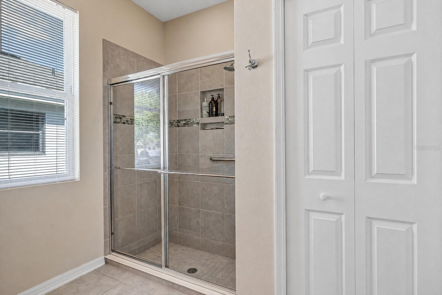 ARLINGTON RIDGE PH 1-B - Residential