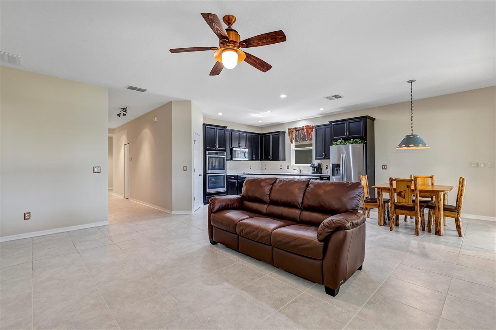ARLINGTON RIDGE PH 1-B - Residential