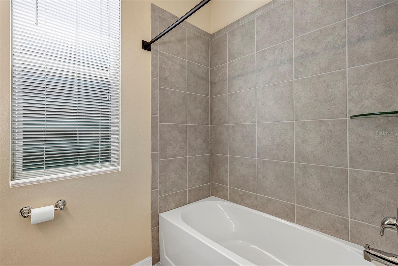 ARLINGTON RIDGE PH 1-B - Residential
