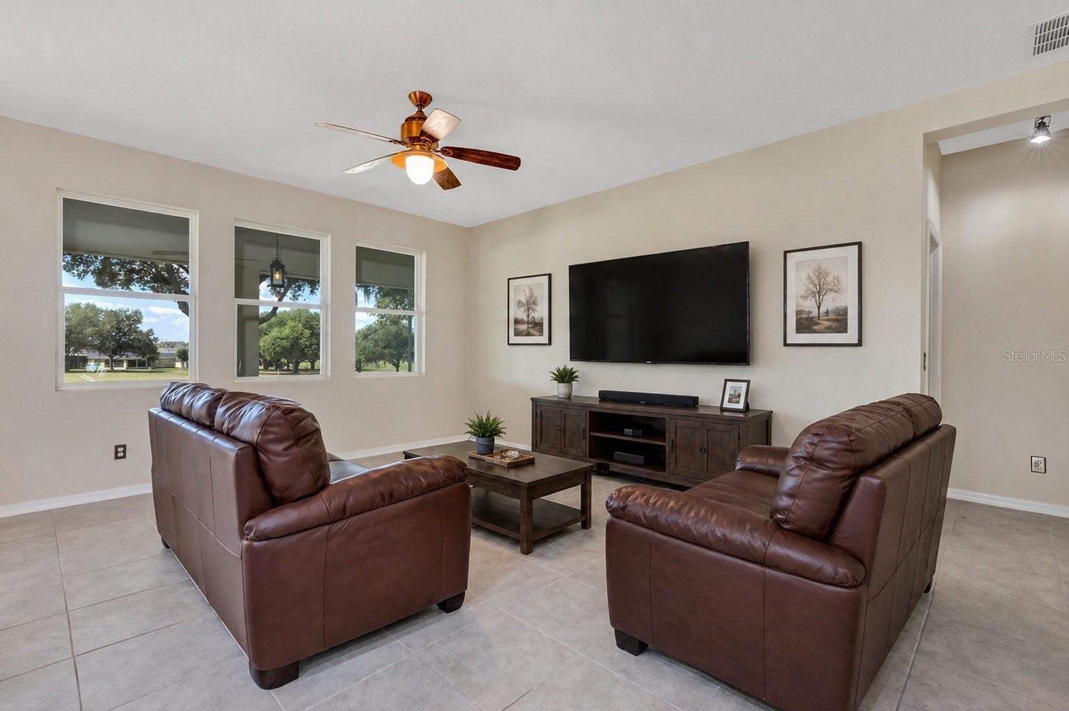 ARLINGTON RIDGE PH 1-B - Residential
