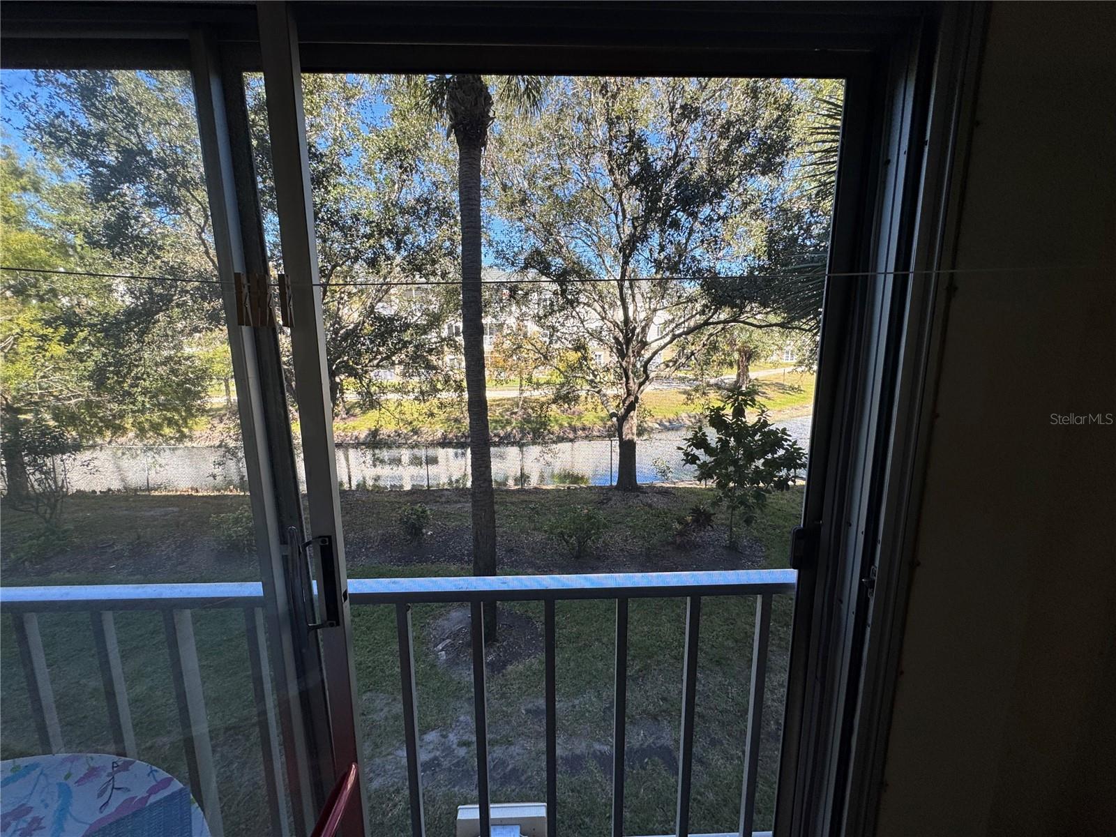 BAYSHORE ON THE LAKE APTS III SEC1 - Residential Lease