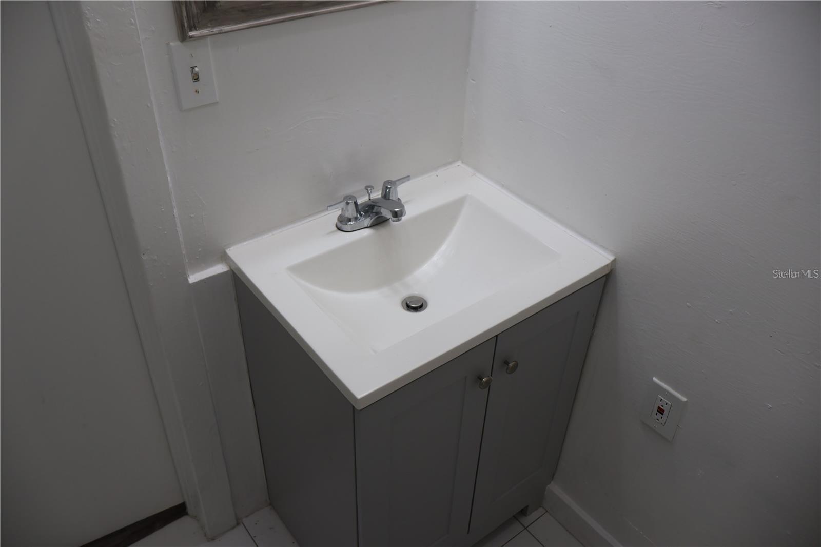 MAC FARLANES REV MAP OF ADD - Residential Lease