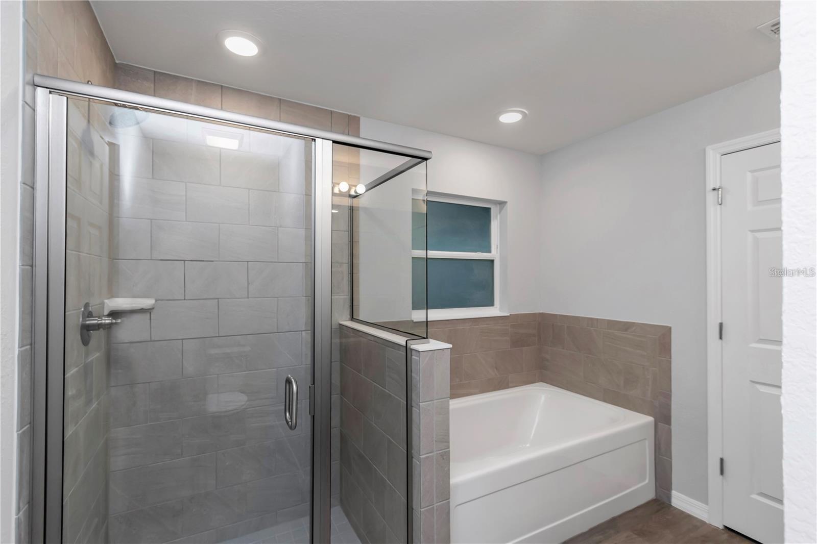 BAHIA OAKS - Residential Lease