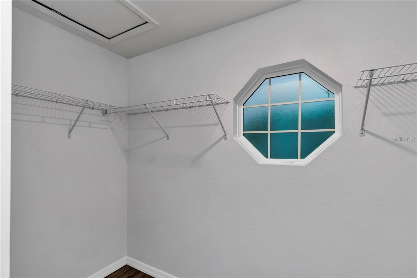 BAHIA OAKS - Residential Lease