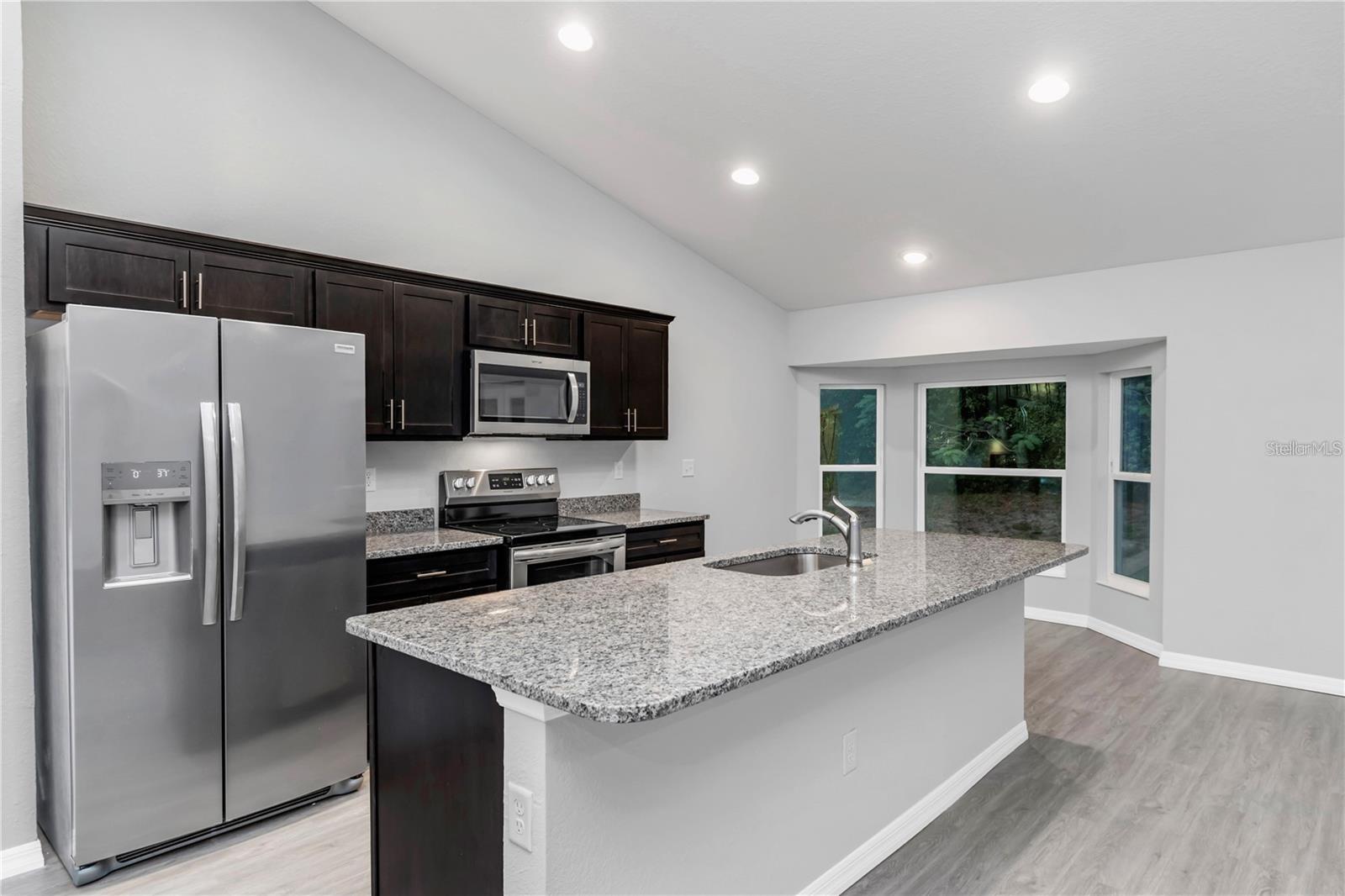 BAHIA OAKS - Residential Lease