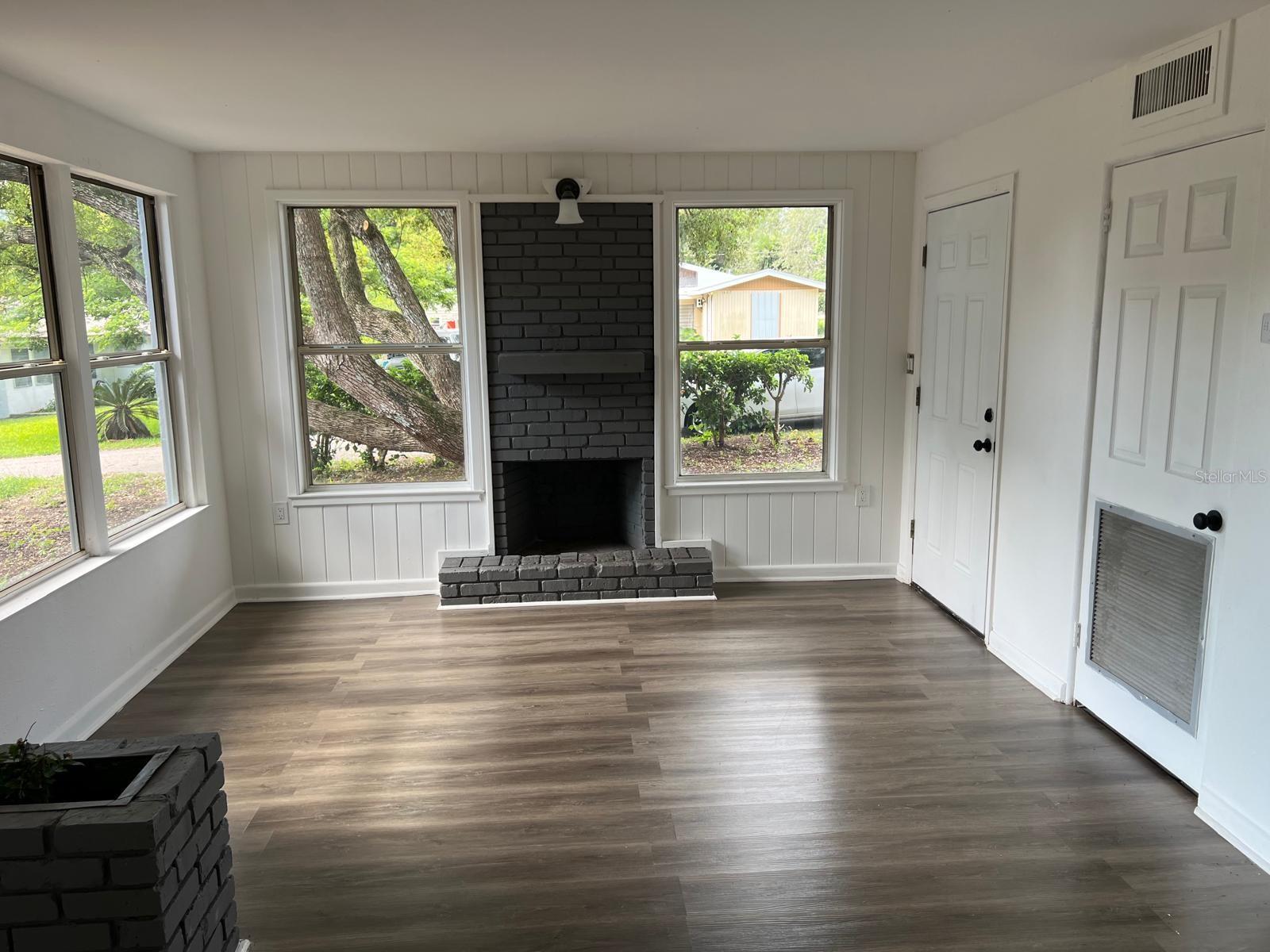 EUSTIS LAKEVIEW COURT ADD - Residential