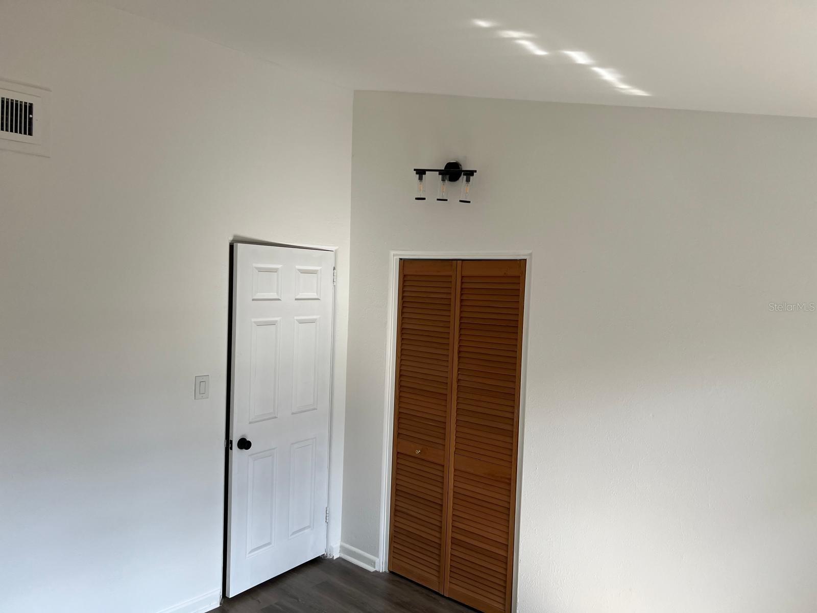 EUSTIS LAKEVIEW COURT ADD - Residential