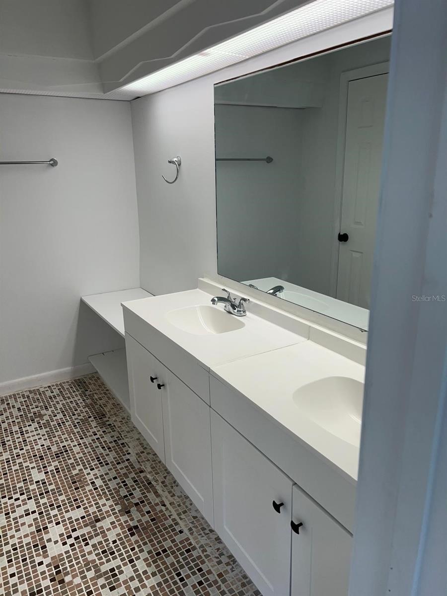 EUSTIS LAKEVIEW COURT ADD - Residential