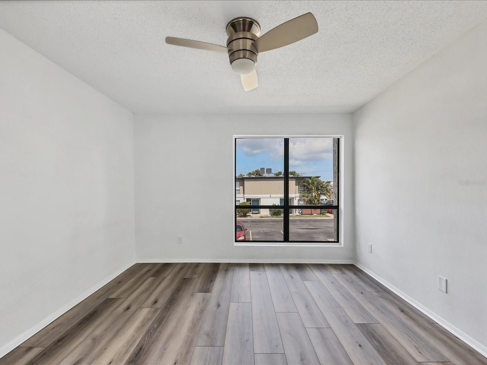 BENEVA RIDGE - Residential