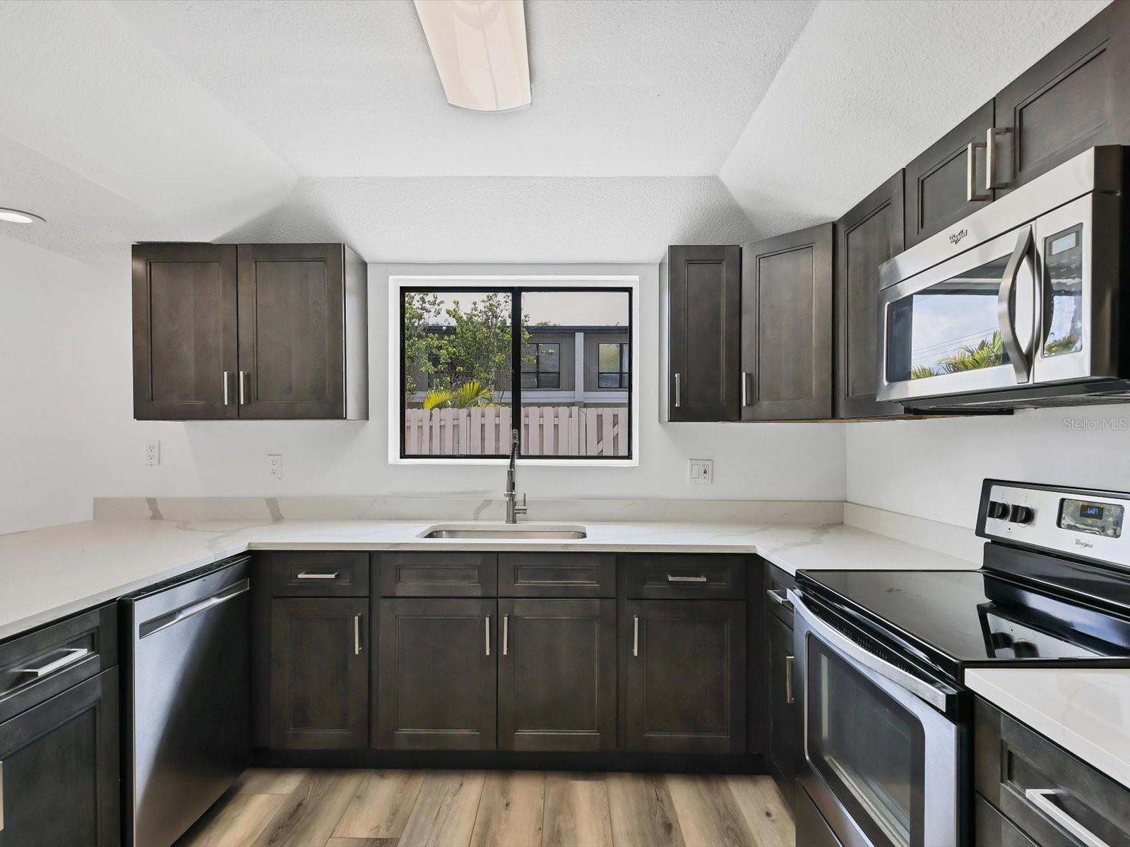 BENEVA RIDGE - Residential