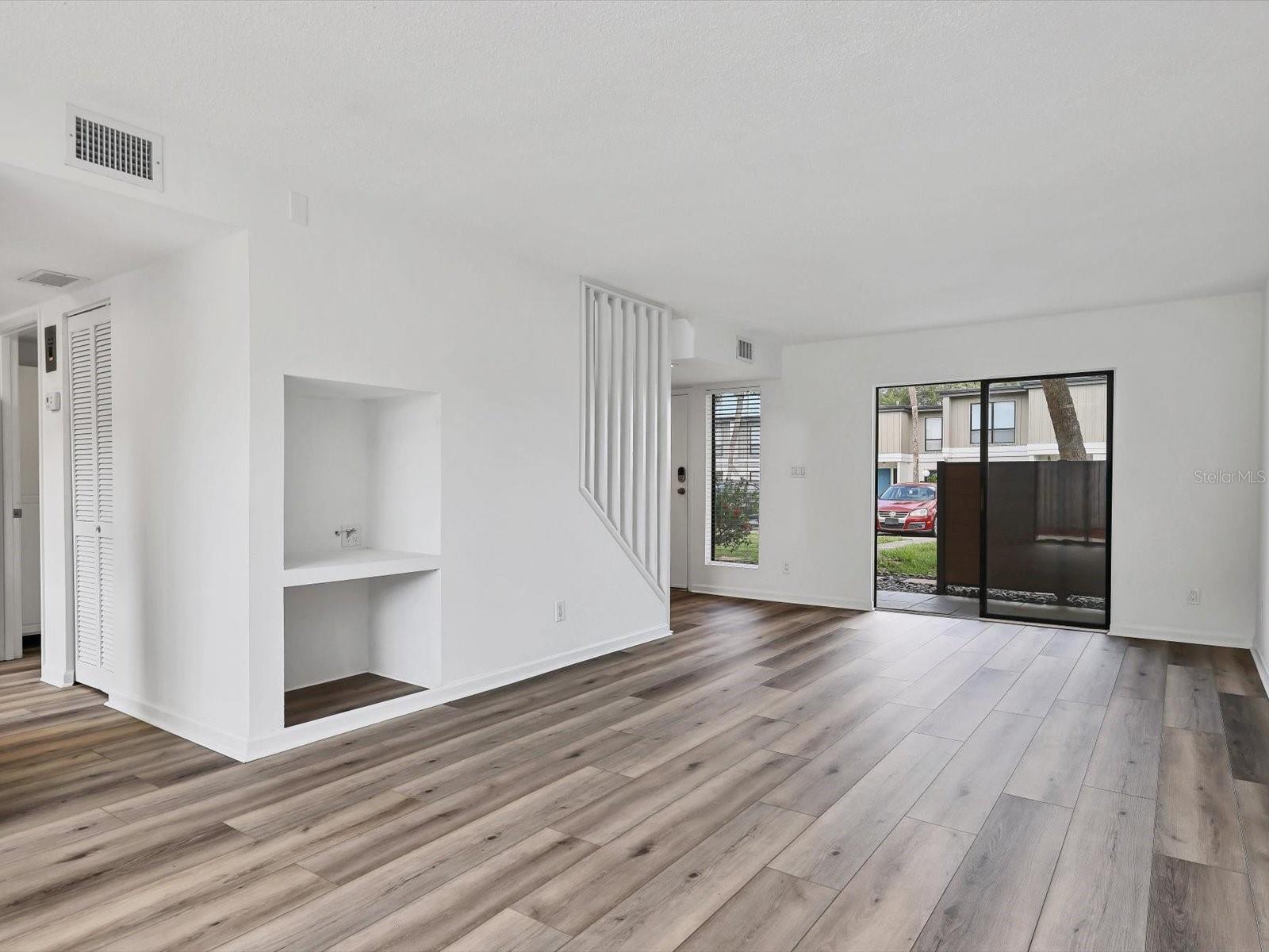 BENEVA RIDGE - Residential