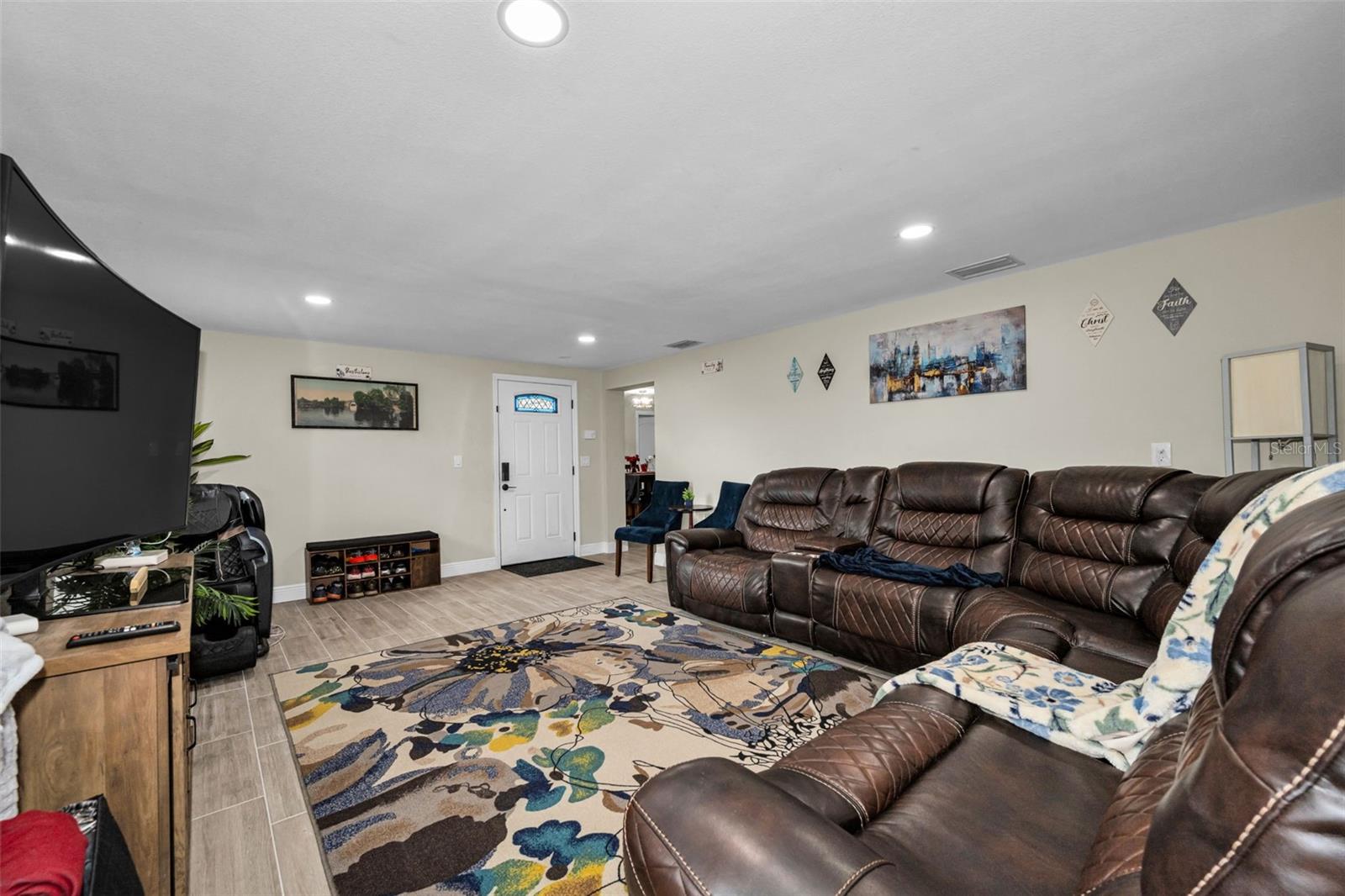 SHANGRI LA SUB UNIT - Residential