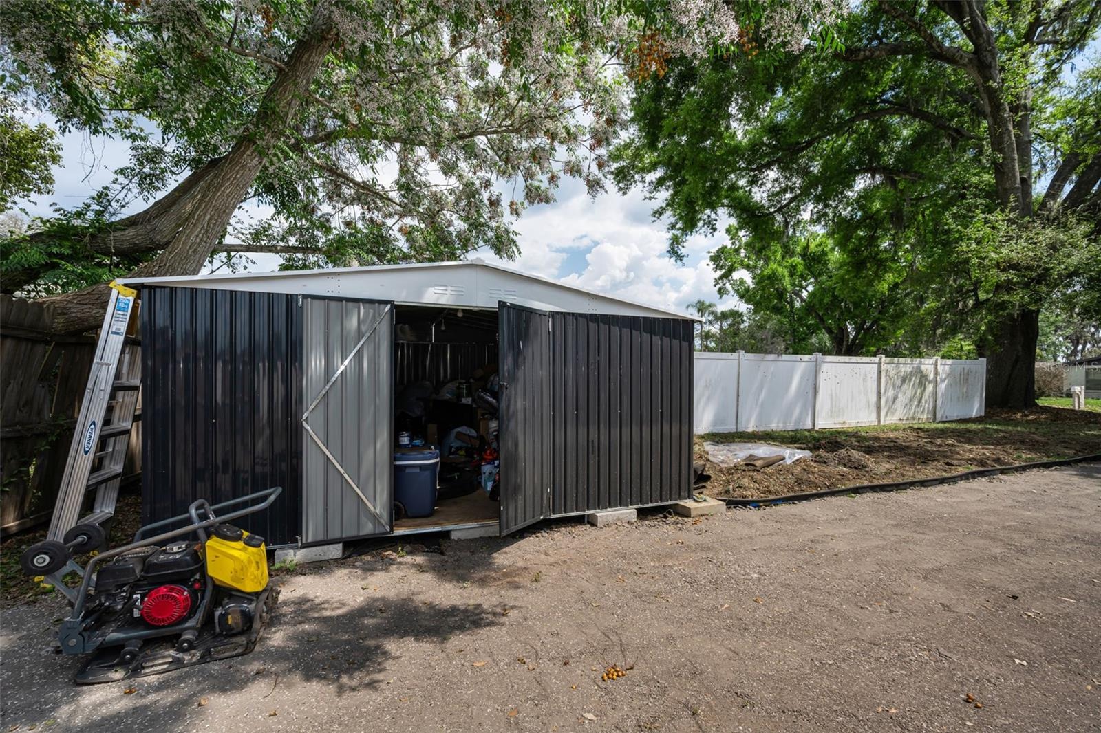 SHANGRI LA SUB UNIT - Residential