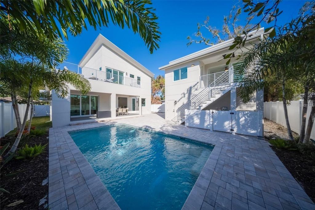 Photo of 2446 Floyd Street, Sarasota, FL 34239 (MLS # A4666806)