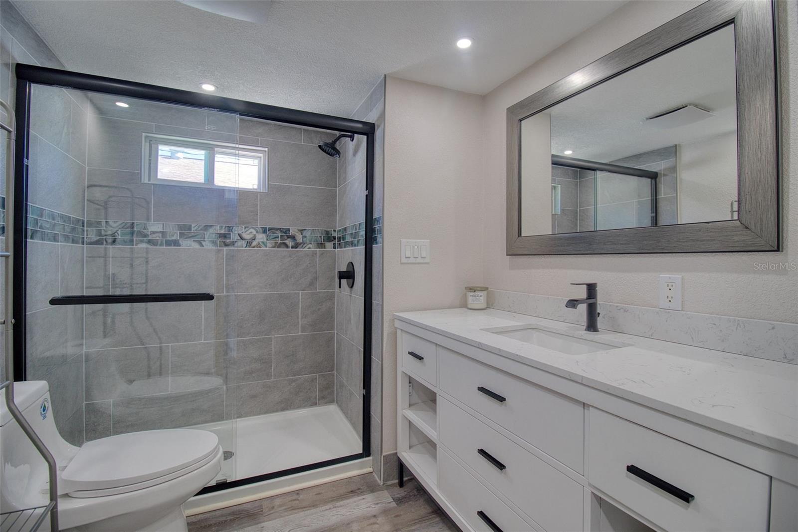 VISTA DEL MAR - Residential