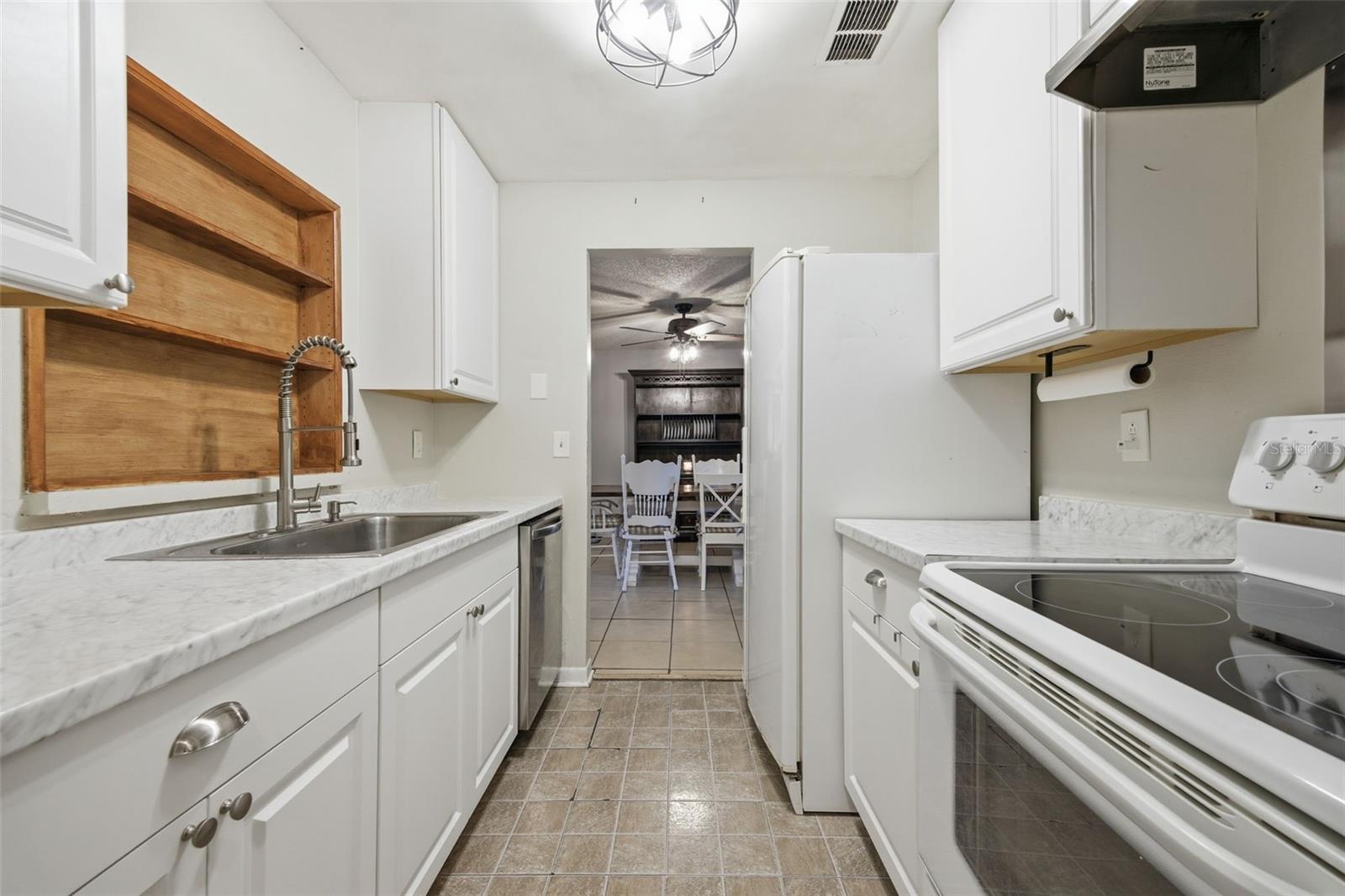SPRING HILL - Residential