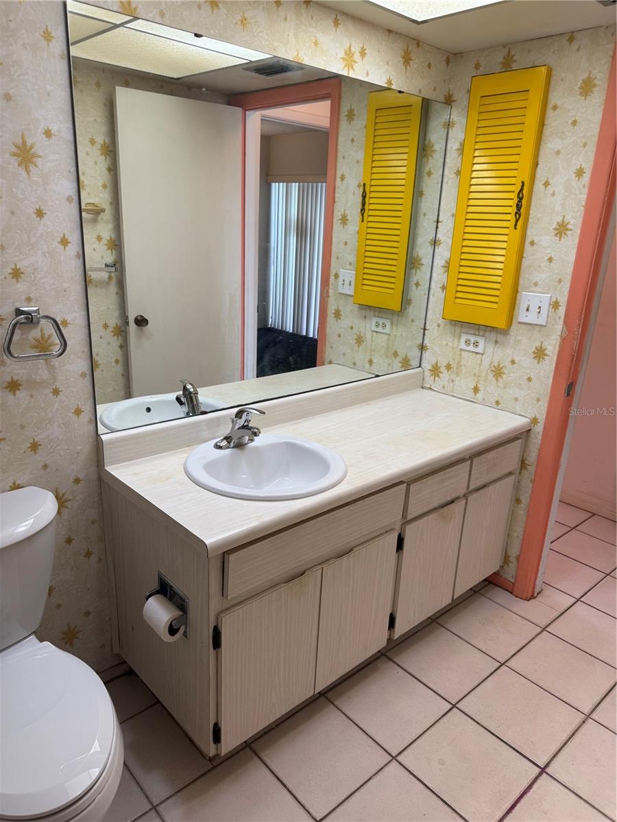 HIGHLAND LAKES CONDO - Residential