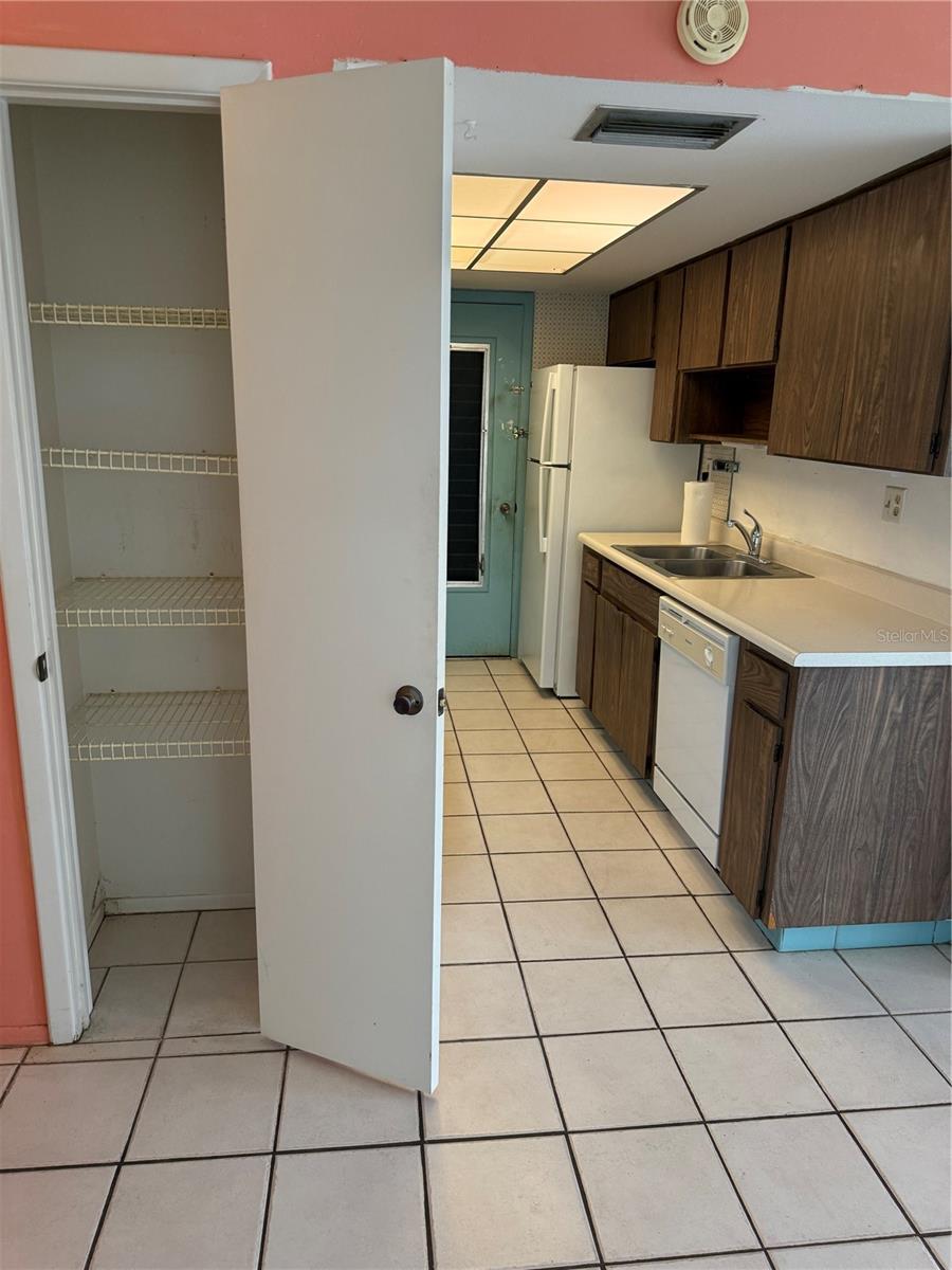 HIGHLAND LAKES CONDO - Residential