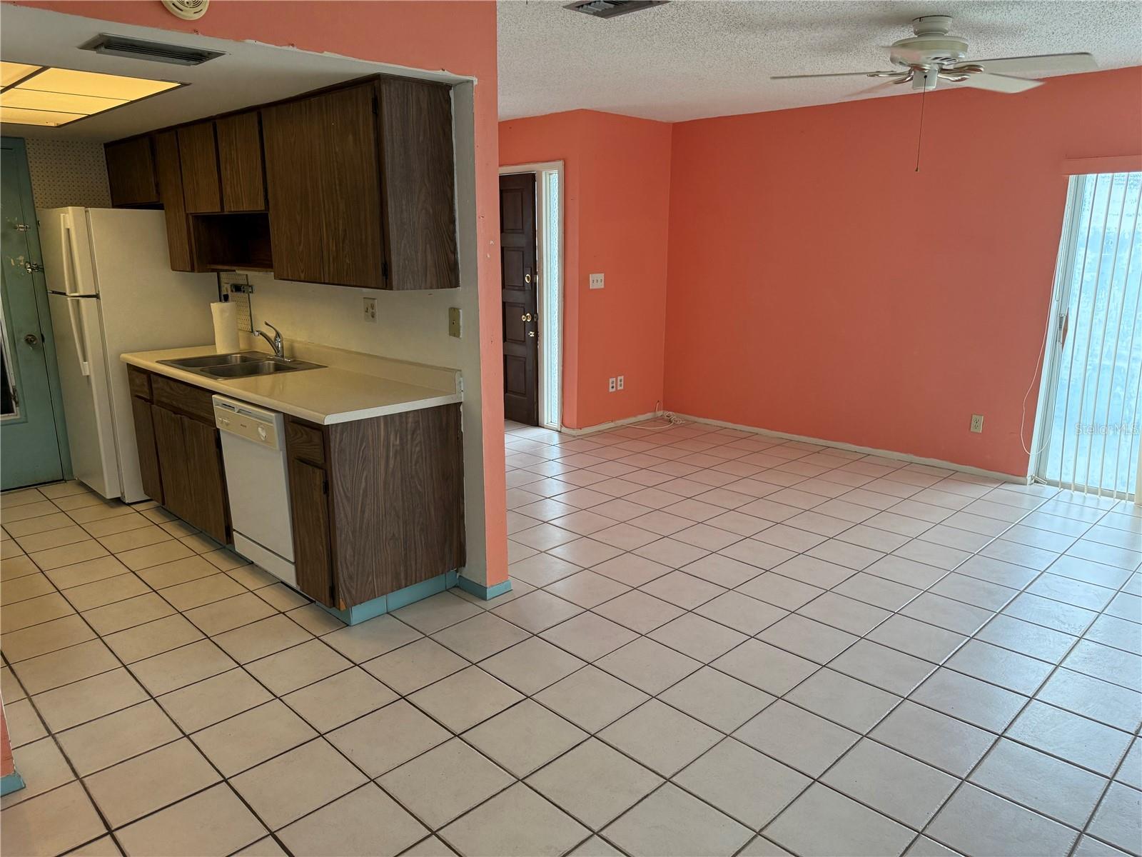 HIGHLAND LAKES CONDO - Residential