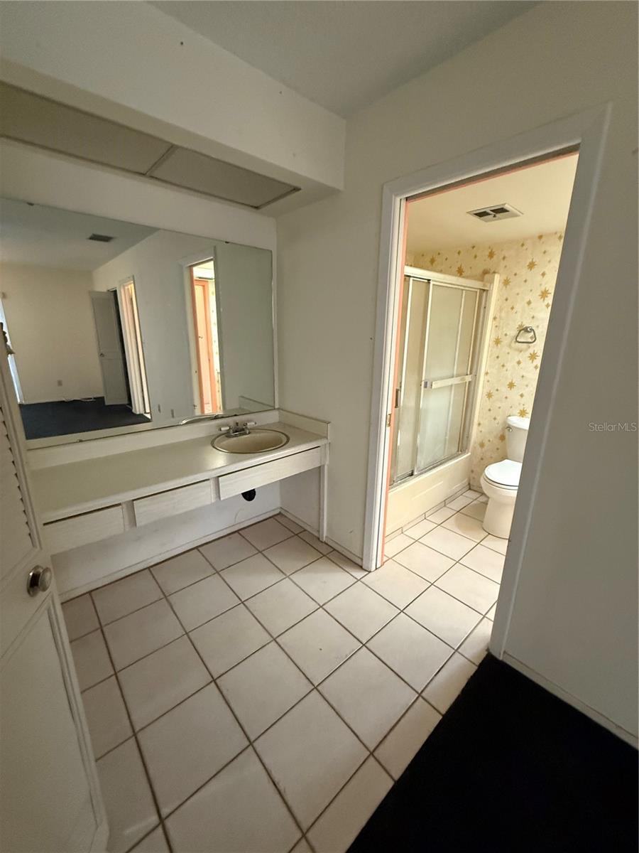 HIGHLAND LAKES CONDO - Residential