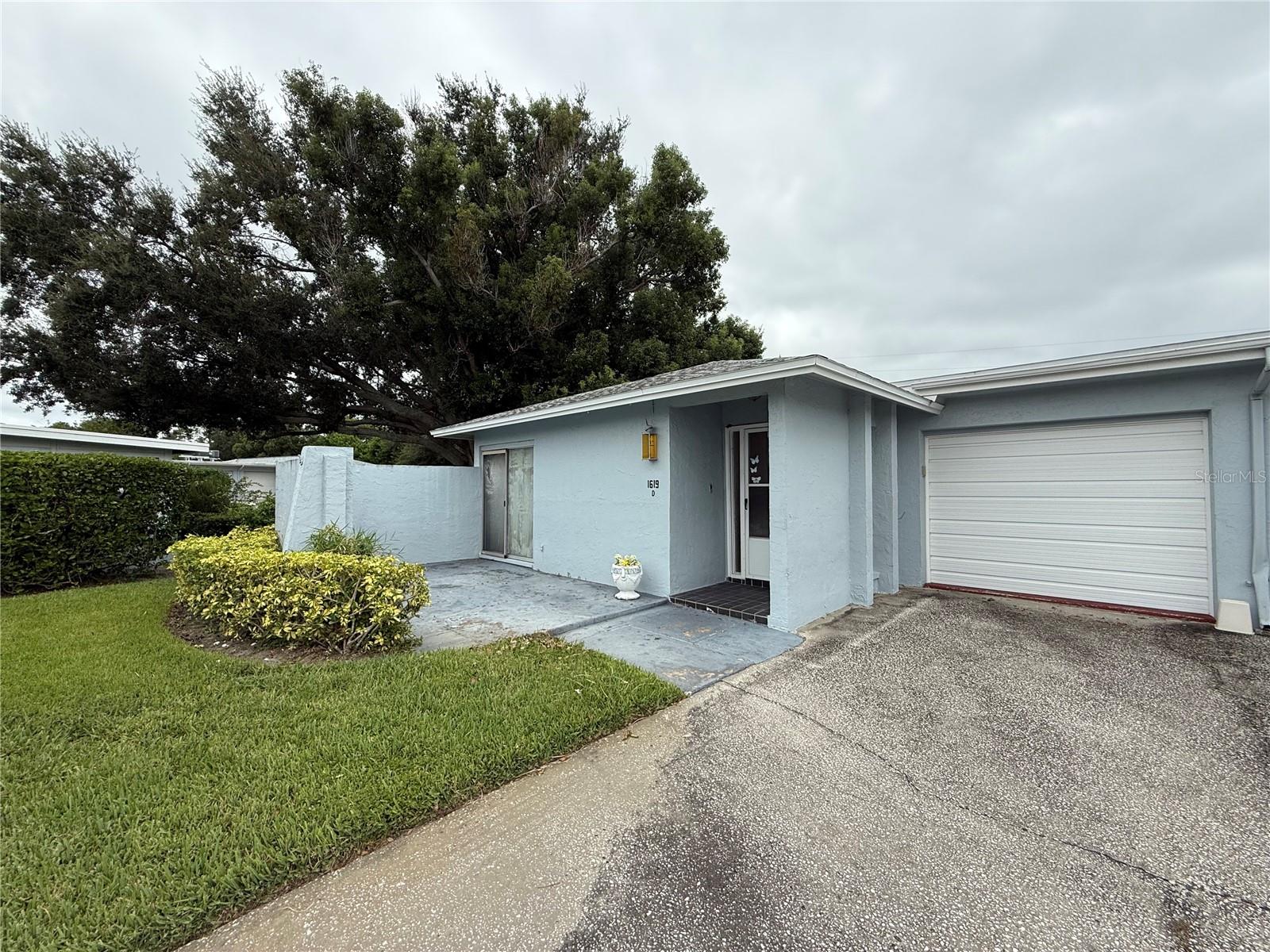 HIGHLAND LAKES CONDO - Residential