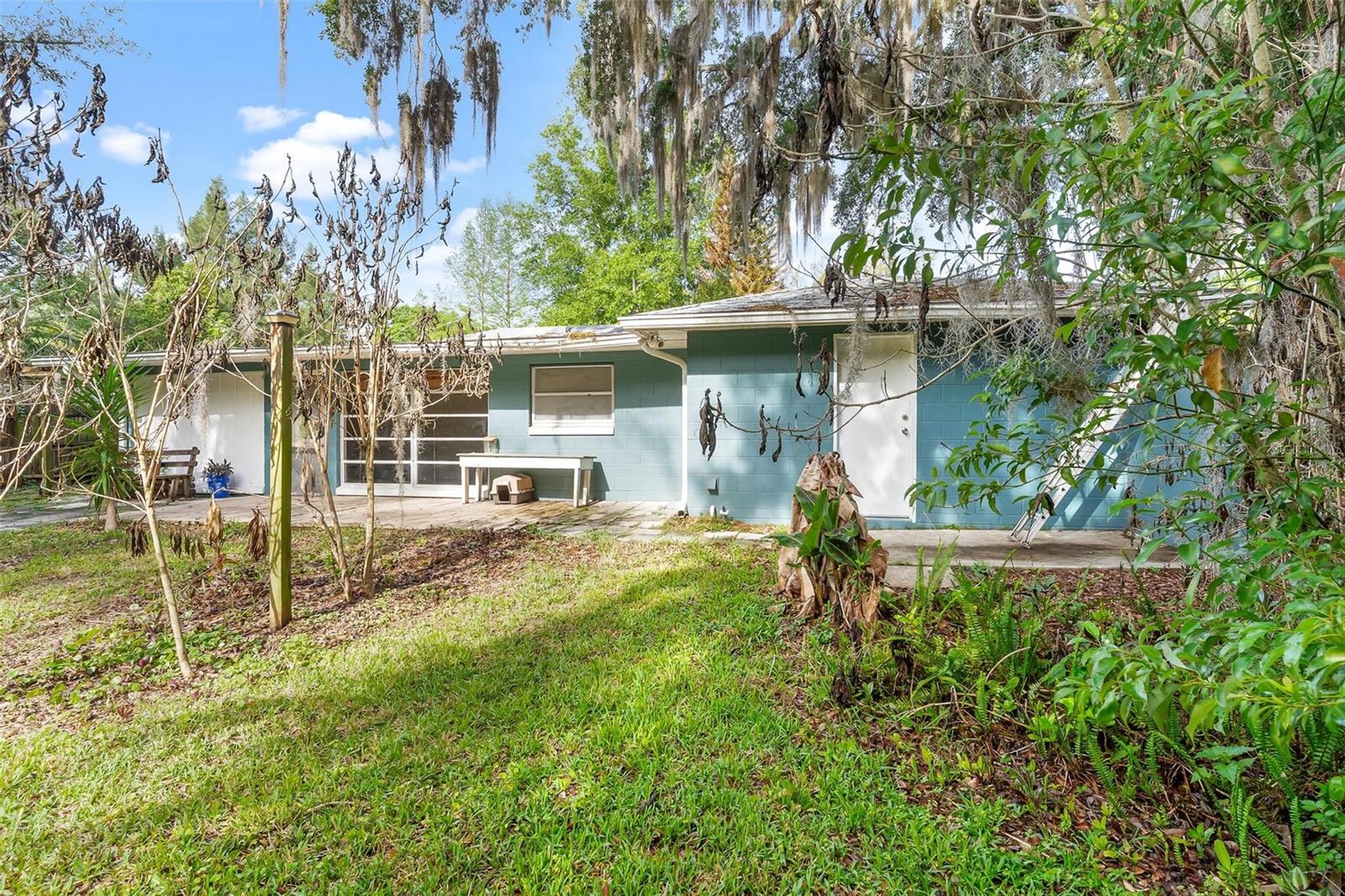 LAKE FOREST - Residential