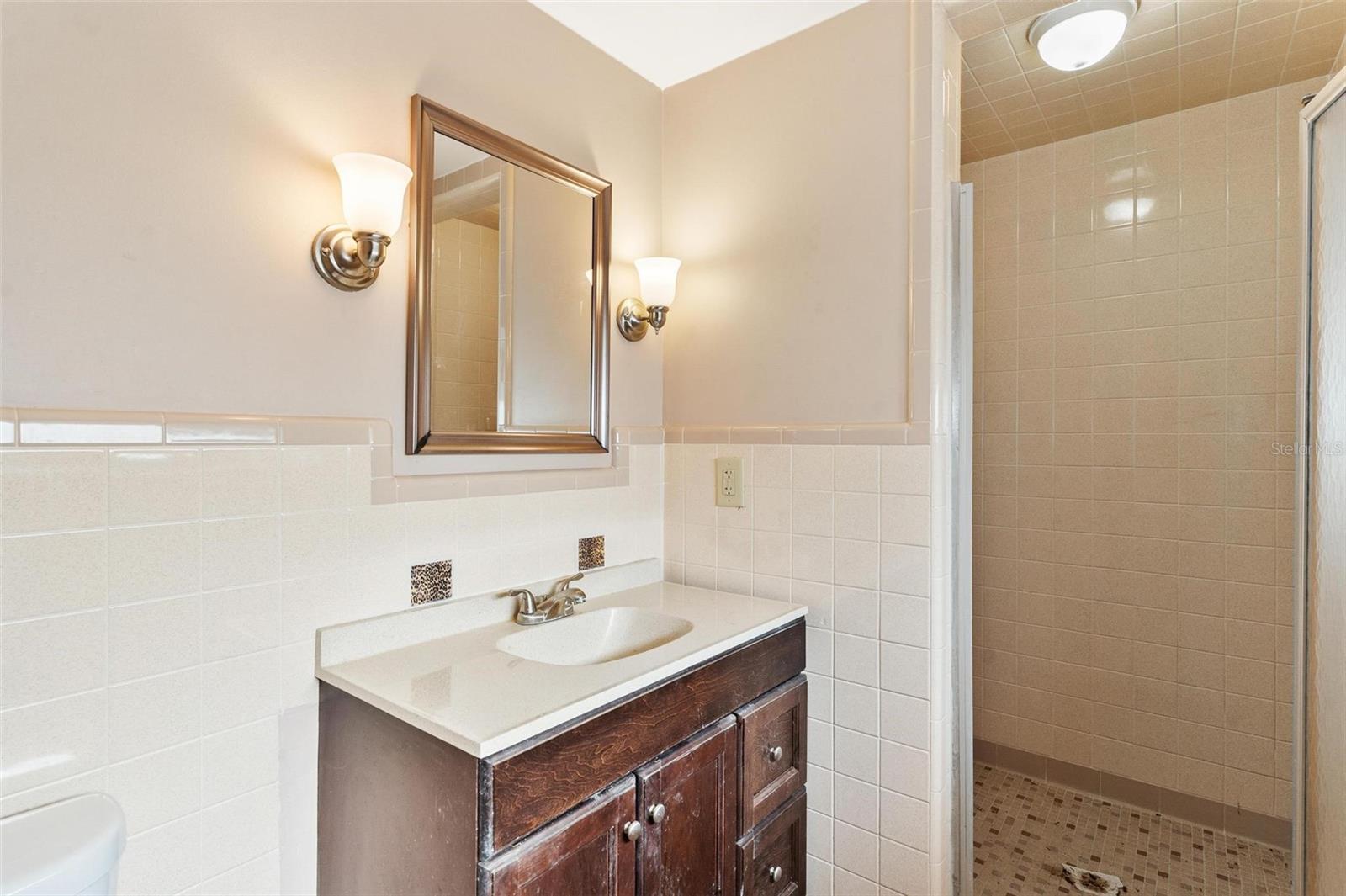 LAKE FOREST - Residential